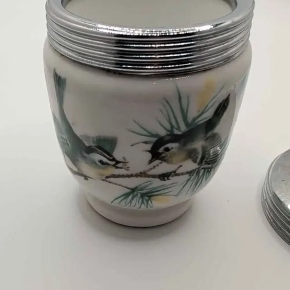 Vtg Royal Worcester Birds Porcelain Egg Coddler W/lid Wren & Finches